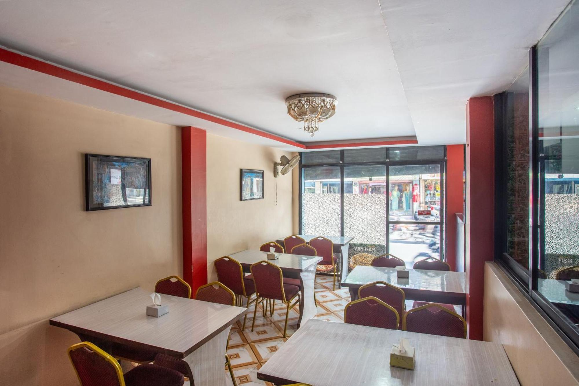 Oyo 808 Hotel Om Ganapati Pvt Ltd Kathmandu Exterior photo
